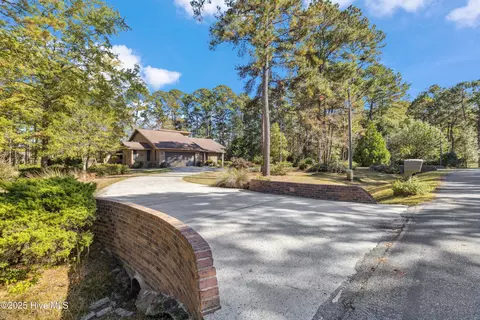 6 Mashie Ct SW, Carolina Shores, NC 28467