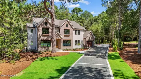 Exterior - 1 Scotscraig Ct, Pinehurst, NC 28374 photo 2 of 9