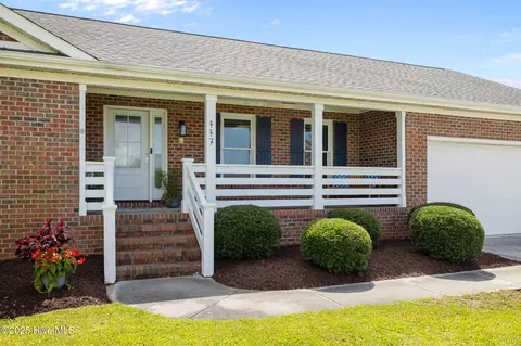 117 Buds Ln, Cedar Point, NC 28584