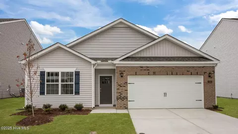 1520 Stonebriar Dr, Winterville, NC 28590