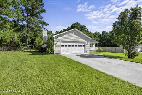 105 Littleleaf Ct, Jacksonville, NC 28540
