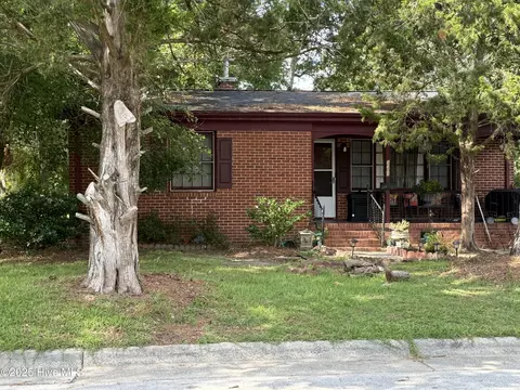 1508 Beaufort St, New Bern, NC 28560