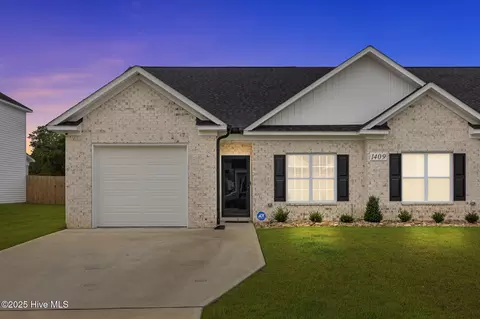 1409 Dorset Dr #A, Greenville, NC 27834