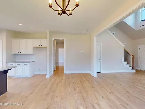 146 Spring Meadows Dr, Aberdeen, NC 28315 photo 8