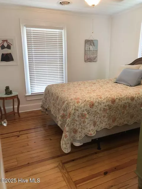 Bedroom - 345 E 13th St, Washington, NC 27889 photo 9 of 11
