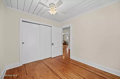 Bedroom - 345 E 13th St, Washington, NC 27889 photo 6 of 11