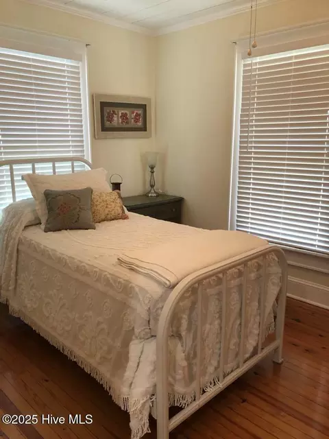 Bedroom - 345 E 13th St, Washington, NC 27889 photo 4 of 11