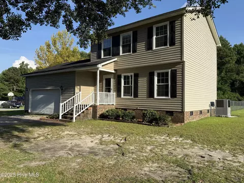 152 Christopher Ave, Princeton, NC 27569