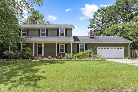 403 Scotsdale Dr, Jacksonville, NC 28546