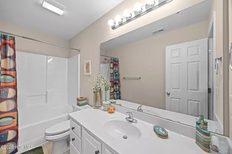 Bath - 300 S Square Dr #B, Winterville, NC 28590 photo 3 of 3