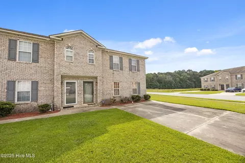 Other - 300 S Square Dr #B, Winterville, NC 28590 photo 3 of 8