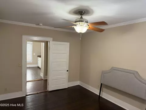 306 E Johnson St, Clinton, NC 28328 photo 15