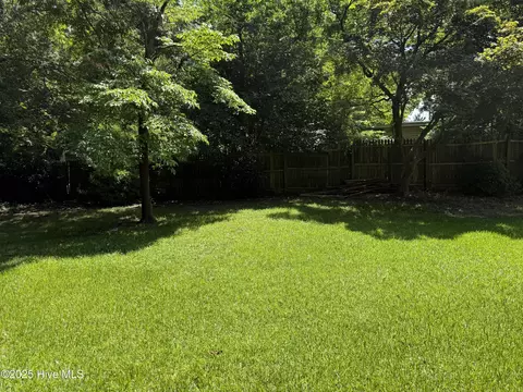 306 E Johnson St, Clinton, NC 28328 photo 28
