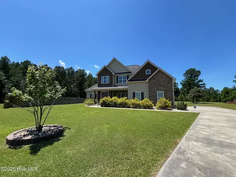 905 Albemarle Ct, Hubert, NC 28539 photo 1