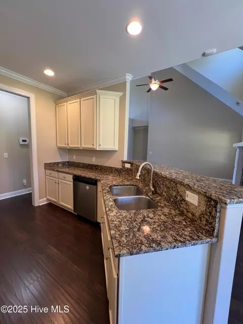 905 Albemarle Ct, Hubert, NC 28539 photo 13