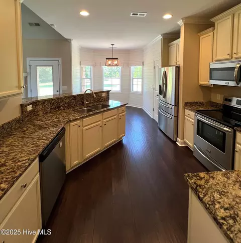 905 Albemarle Ct, Hubert, NC 28539 photo 14