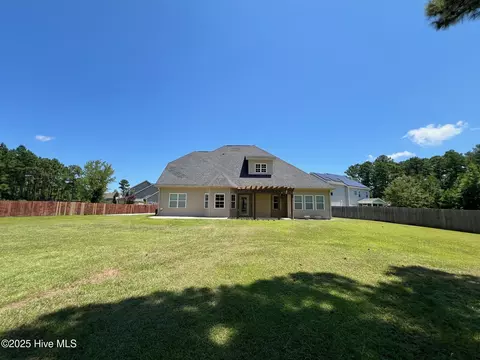 905 Albemarle Ct, Hubert, NC 28539 photo 4