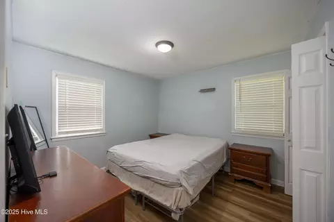 Bedroom - 801 Garden Rd, Willard, NC 28478 photo 3 of 5