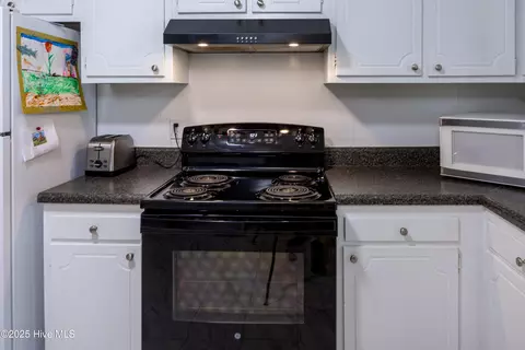 Kitchen - 801 Garden Rd, Willard, NC 28478 photo 4 of 6