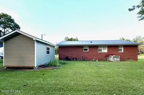Exterior - 801 Garden Rd, Willard, NC 28478 photo 1 of 11