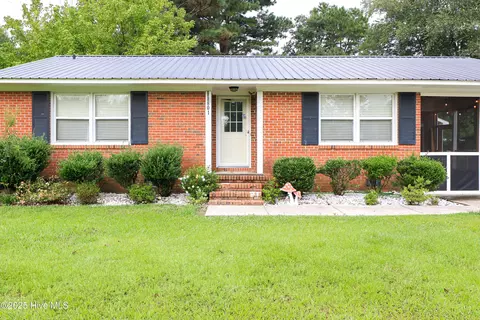 Exterior - 801 Garden Rd, Willard, NC 28478 photo 2 of 11