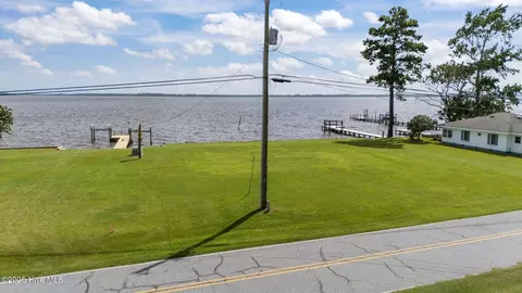 1741 Bayview Rd, Bath, NC 27808 photo 6