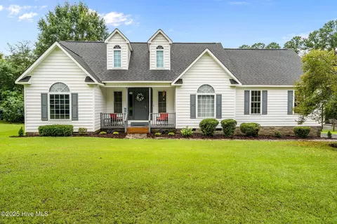 180 Harvest Ln, Carthage, NC 28327