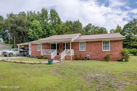 3262 Nc Hwy 133, Rocky Point, NC 28457