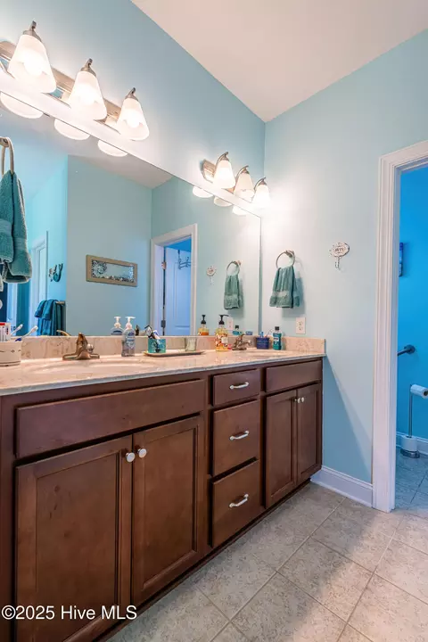 Bath - 108 Ridgepath Ln, Hubert, NC 28539 photo 5 of 14