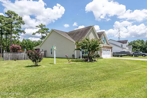 Exterior - 108 Ridgepath Ln, Hubert, NC 28539 photo 1 of 5