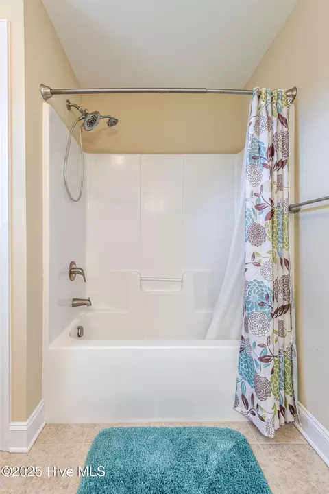 Bath - 108 Ridgepath Ln, Hubert, NC 28539 photo 10 of 14