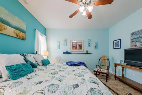 Bedroom - 108 Ridgepath Ln, Hubert, NC 28539 photo 5 of 9