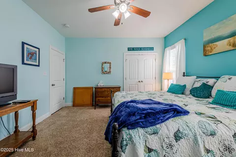 Bedroom - 108 Ridgepath Ln, Hubert, NC 28539 photo 6 of 9
