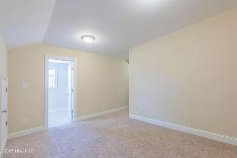 Bedroom - 108 Ridgepath Ln, Hubert, NC 28539 photo 8 of 9