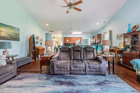 Living - 108 Ridgepath Ln, Hubert, NC 28539 photo 4 of 4