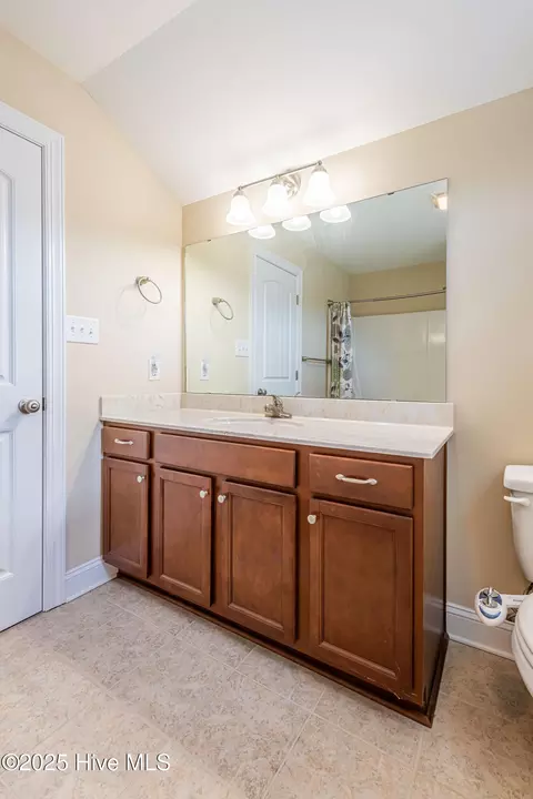 Bath - 108 Ridgepath Ln, Hubert, NC 28539 photo 11 of 14
