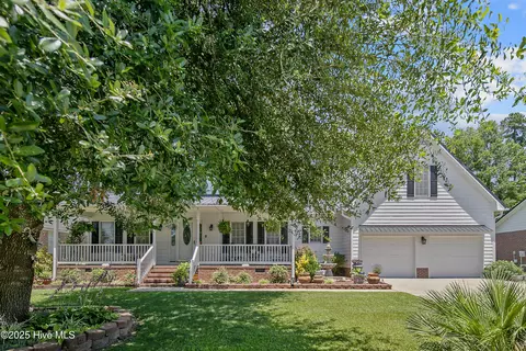 6528 Foxberry Rd, Fayetteville, NC 28314