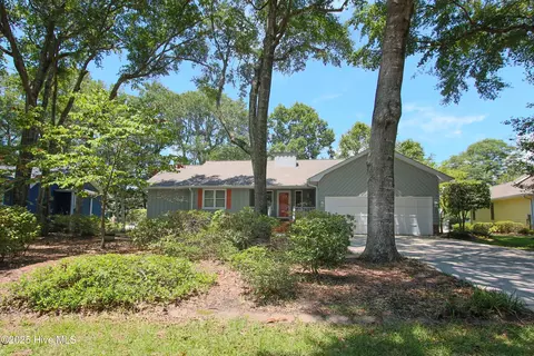456 Egret Dr, Sunset Beach, NC 28468
