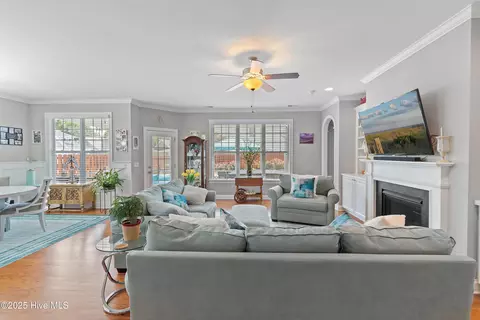 Living - 4877 Frasier Cir, Shallotte, NC 28470 photo 2 of 4