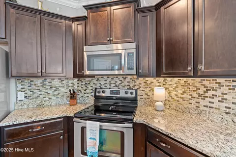 Kitchen - 4877 Frasier Cir, Shallotte, NC 28470 photo 3 of 6