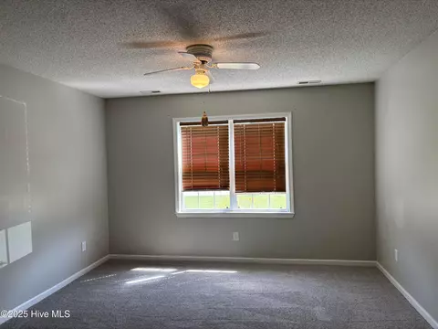 3720 Colony Dr, New Bern, NC 28562 photo 8