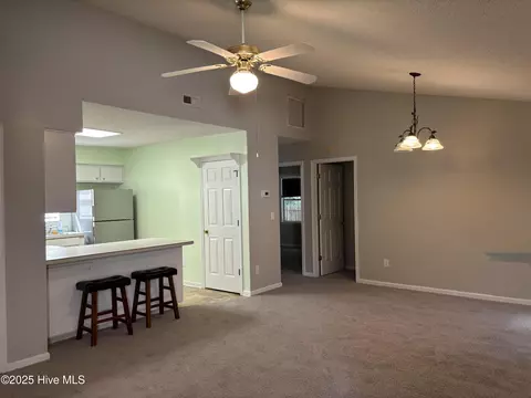 3720 Colony Dr, New Bern, NC 28562 photo 4