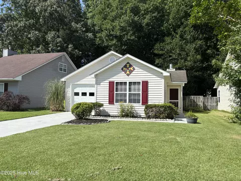 3720 Colony Dr, New Bern, NC 28562 photo 2