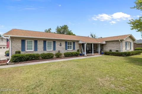3616 Country Club Rd, Morehead City, NC 28557