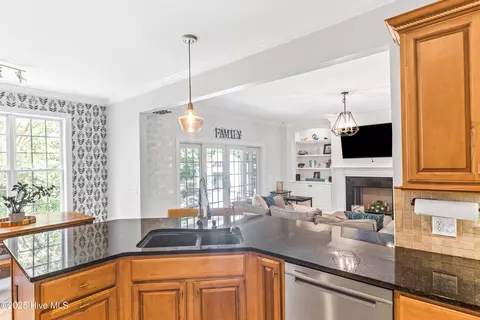 104 Coots Trl, Hampstead, NC 28443 photo 15