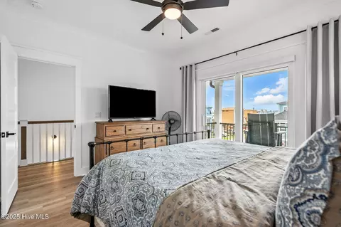 Bedroom - 402 17th St, Sunset Beach, NC 28468 photo 6 of 7