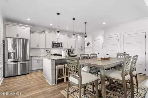 Dining - 402 17th St, Sunset Beach, NC 28468 photo 2 of 2