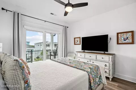 Bedroom - 402 17th St, Sunset Beach, NC 28468 photo 5 of 7
