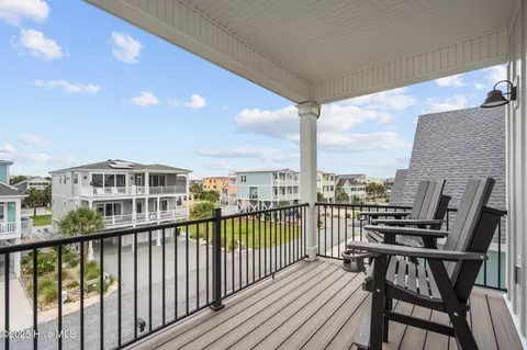 Exterior - 402 17th St, Sunset Beach, NC 28468 photo 6 of 10