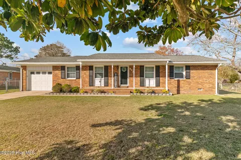 413 Brynn Marr Rd, Jacksonville, NC 28546